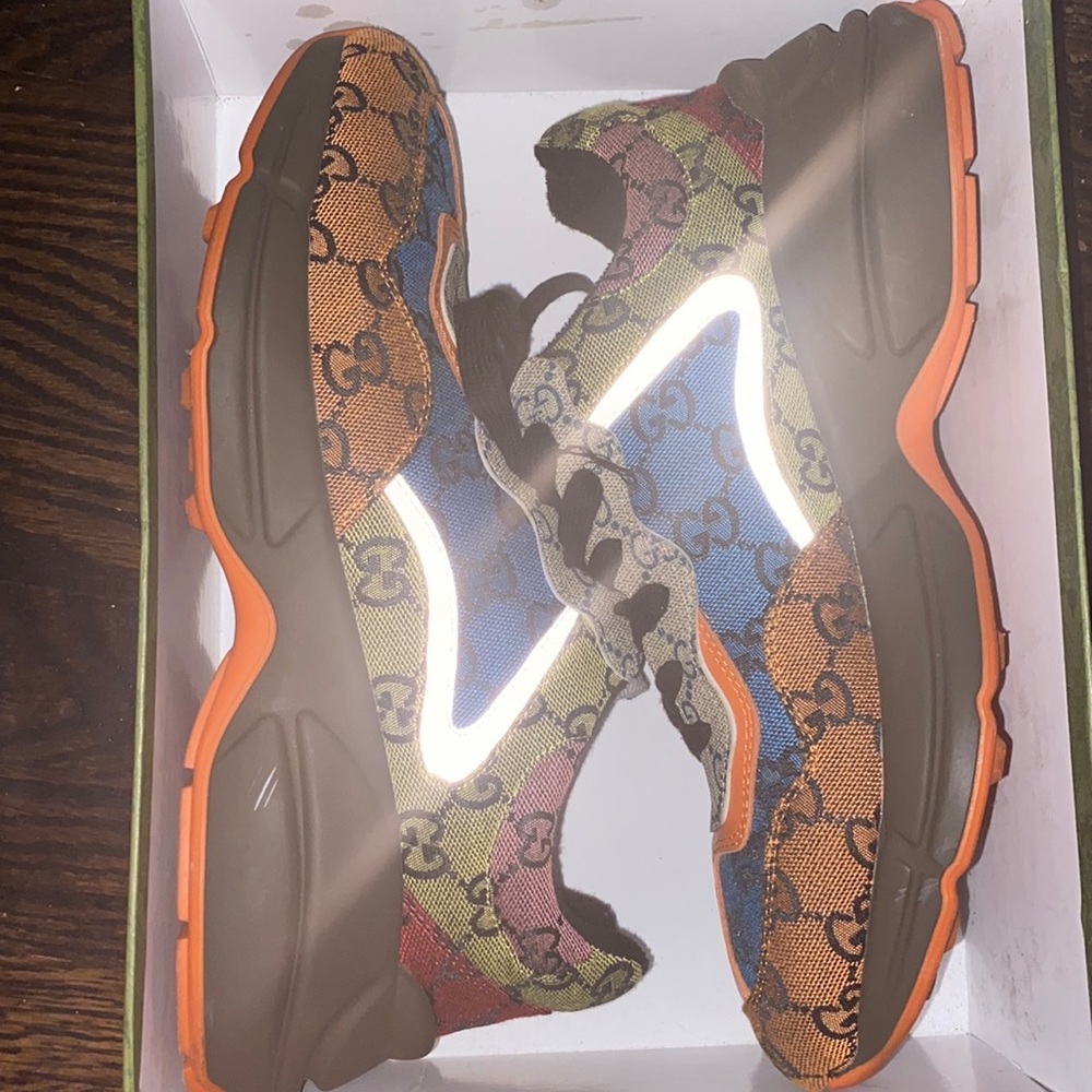 Gucci designer shoes - Picture 1 of 1